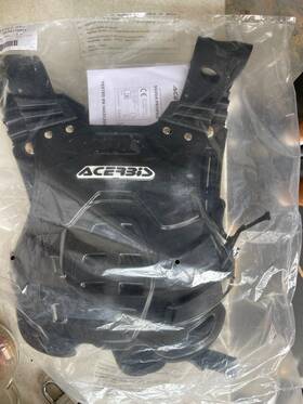 0016987.090 Acerbis Adults Profile Roost Deflector Motocross Mx Bike Chest Armour - Black 0016987.090 Acerbis Adults Profile Roost Deflector Motocross Mx Bike Chest Armour - Black