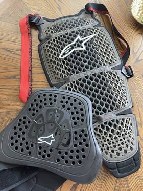 6504018013 Alpinestars Nucleon Kr-cell Motorcycle Back Protector And Chest