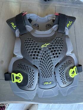 67001201155 Alpinestars A-1 Plus Chest Protector Black Anthracite Yellow Size Xl/xxl 67001201155 Alpinestars A-1 Plus Chest Protector Black Anthracite Yellow Size Xl/xxl