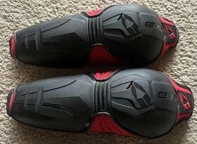 Epe-20k-sm Evs Epic Elbow Guards Black/red Sm/md Epe-20k-sm Evs Epic Elbow Guards Black/red Sm/md