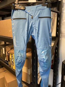 376-04428-1227 Fly Racing Kinetic Shield Bicycle Pants Black Sz 28