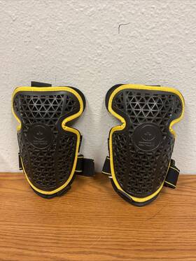 1405411 Forcefield Ex-k Shoulder Protectors Large