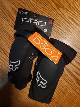 13101-br10 Fox Racing Medium Launch Pro D3o Mtb Mountain Bike Elbow Pads Guards Black