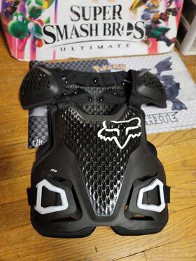24811-001-os Fox Racing Youth R3 Stone Sheild Chest Guard Black Size S/m Atv Accessory 24811-001-os Fox Racing Youth R3 Stone Sheild Chest Guard Black Size S/m Atv Accessory