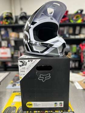 28003-018-2x Fox Racing V1 Lux Helmet