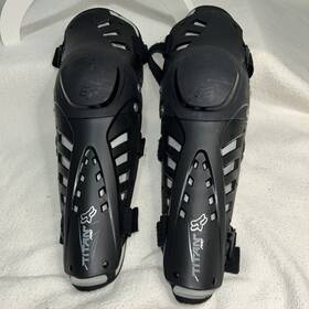 4500052513 Fox Racing Adult Pair Titan Pro D30 Knee/shin Guards For Motocross/atv/mtb