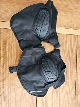 102407b Icon Field Armor Street Motorcycle Riding Black Knee Guards Lg/xl