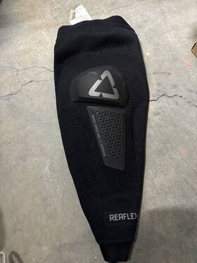 Leatt 009556527546 Reaflex Ultralite Elbow Guards Leatt 009556527546 Reaflex Ultralite Elbow Guards