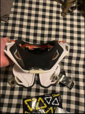 Leatt 009699011933 5.5 Neck Brace Large/x-large Orange/white