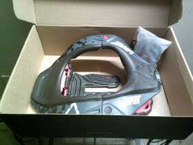 Leatt 009699112289 5.5 Neck Brace Coral Adult S/m Virtually Unused