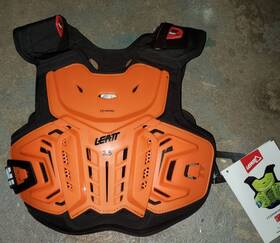 134-146 Leatt Youth Chest Protector Cm 134-146 Leatt Youth Chest Protector Cm