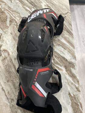 5017010111 Leatt Knee Brace X-frame Pro Carbon Xl Left K-type A 5017010111 Leatt Knee Brace X-frame Pro Carbon Xl Left K-type A