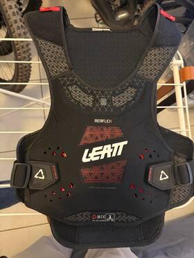 502406042 Leatt 502406042/0/1/2 2024 Reaflex Chest Protector For Mx/offroad/mtb Size L/xl 502406042 Leatt 502406042/0/1/2 2024 Reaflex Chest Protector For Mx/offroad/mtb Size L/xl