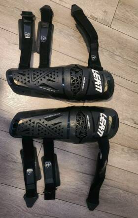5024060790 Leatt Knee And Shin Guard Dual Axis Pro Black #s/m 5024060790 Leatt Knee And Shin Guard Dual Axis Pro Black #s/m