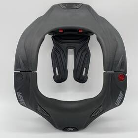 Cjo09341-0813 Leatt Neck Brace 5.5 L/xl Great Condition Works Perfect
