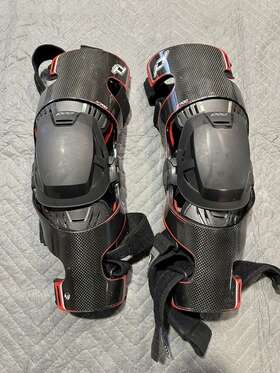 08054-017-003 Pod Mx K700 Knee Braces