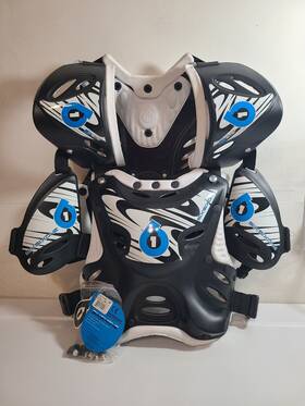 6782-33-062 Sixsixone Defender Roost Deflector 2.5 Camber Black/white 661 Sz M Nwt