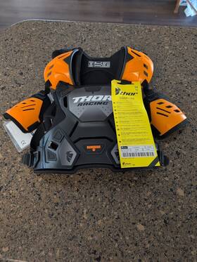 2701-0971 Thor New Youth Guardian Stone Shield/back Protector Size S/m Black Orange 2701-0971 Thor New Youth Guardian Stone Shield/back Protector Size S/m Black Orange