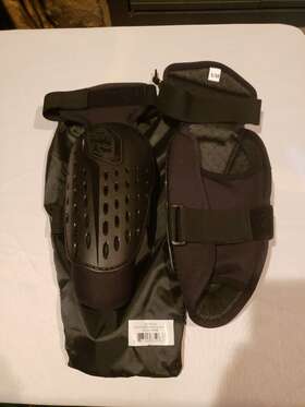 546003901 Troy Lee Designs Elbow Guards Dirt Bikes Mountain Bmx Adult S/m