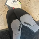 100% Ridecamp Elbow Guards Black/grey Large 90140-057-12. Fixed Price $40.00.