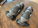 Pod K4 V2.0 Knee Braces Pair Left & Right Graphite/black Xl/xxl 2XL Extra Large. Fixed Price $379.99.