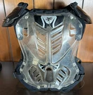 Fox Racing R3 Roost Deflector Youth M - Chest Protector. Fixed Price $18.00.