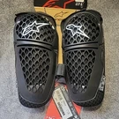 Alpinestars L/xl Bionic Plus Knee Protectors 6506219 Level Black. Fixed Price $54.99.