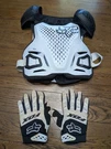 Fox Racing Adult Mx Body Armor R3 Motocross Chest Roost Guard S/m White Gloves. Fixed Price $64.99.